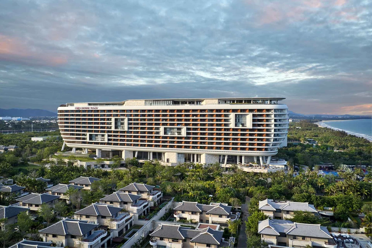 Aerial-Photography-Crowne-Plaza-Sanya-3-min