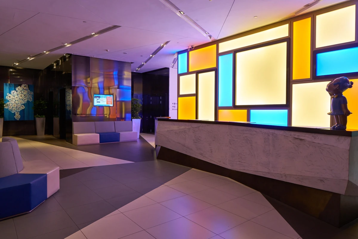 Days Hotel lobby before editing