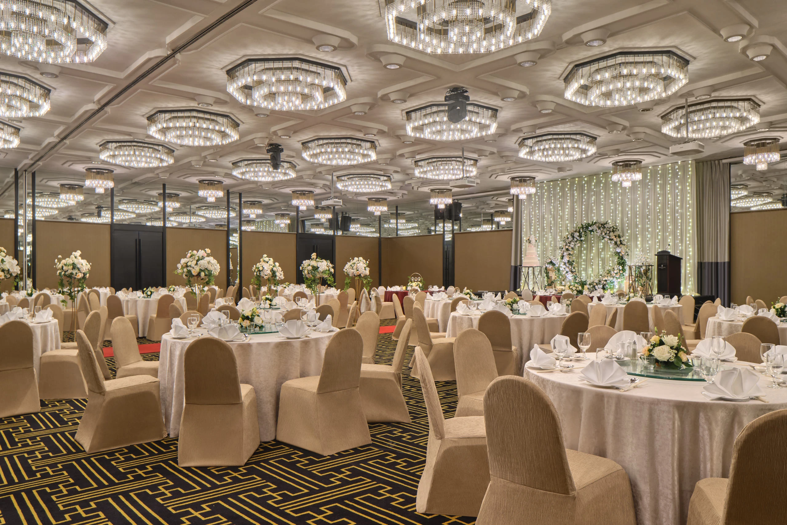 Botanical Rustic side view with foliage runners and timber accents