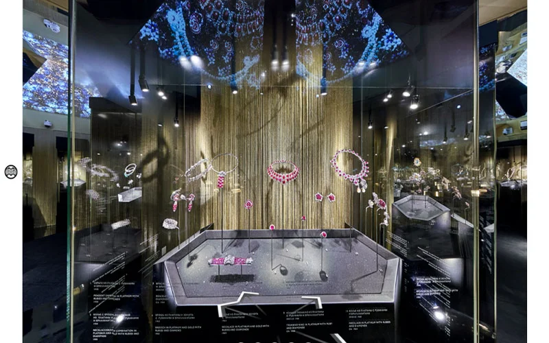 360 Virtual Tour of Bulgari Serpentiform Exhibition at the Kremlin in Moscow