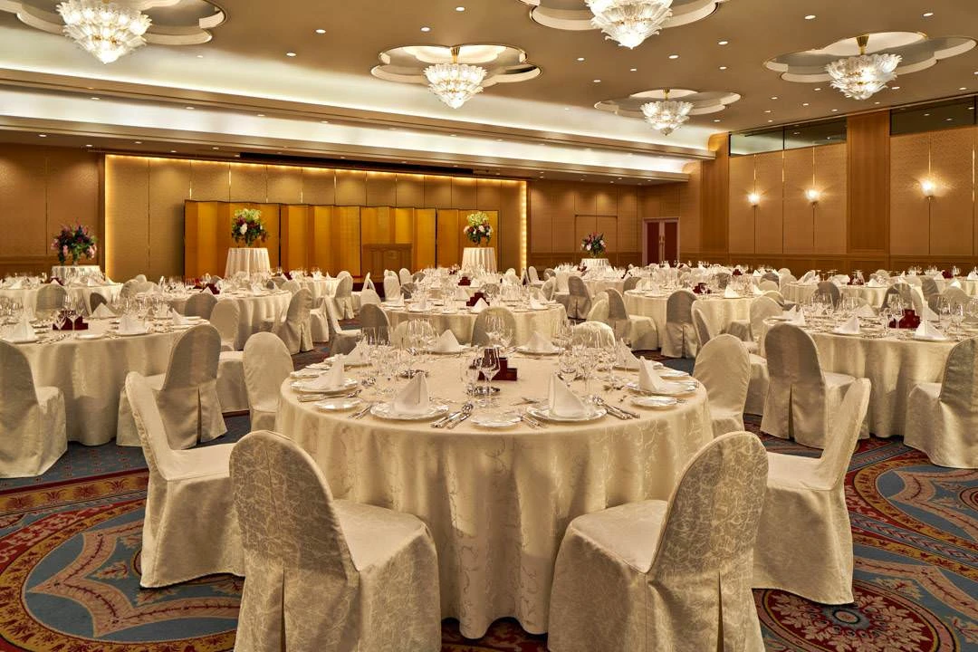 Heian Ballroom with crystal chandeliers and banquet rounds