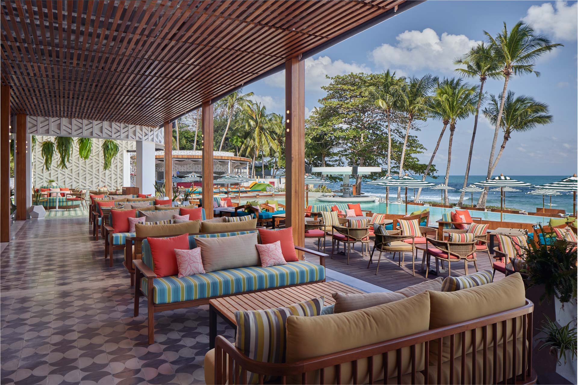 Seen-Beach-Club-11-Restaurant-Lounge-Overlooking-Pool-1