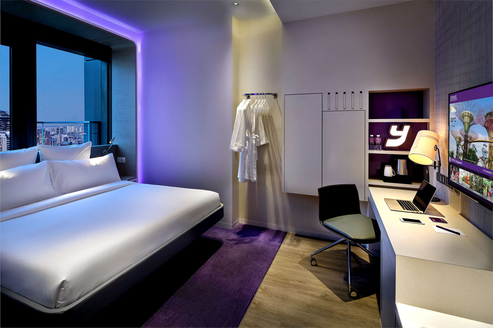 50-Interior-Photography-Singapore-Yotel-Suite-Bedroom-Dusk