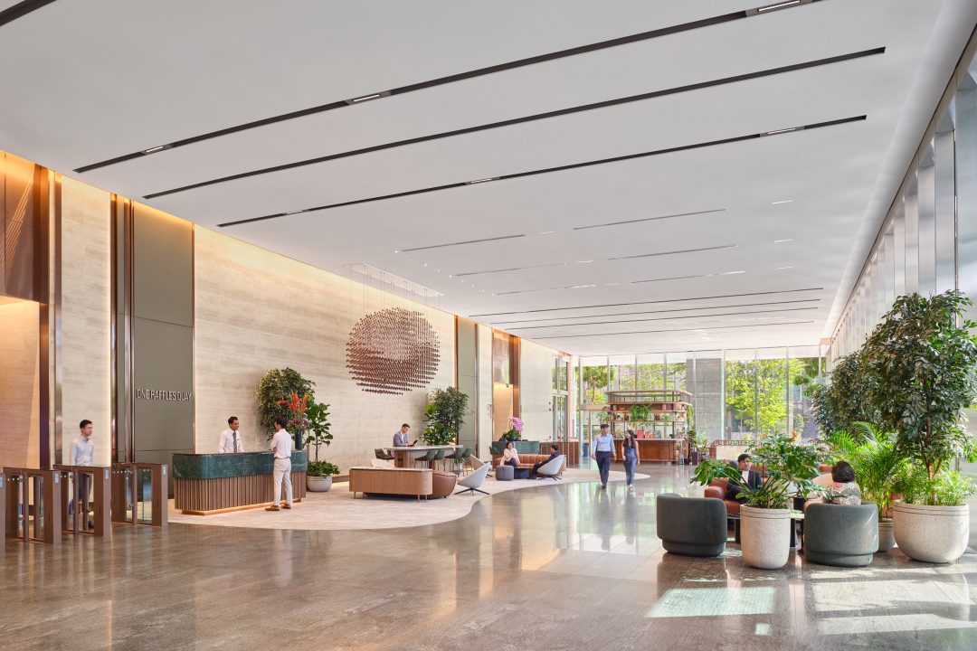 One Raffles Quay South Tower lobby overview with reception and seating. Architectural photography for Gensler by Christopher O’Grady, Singapore.